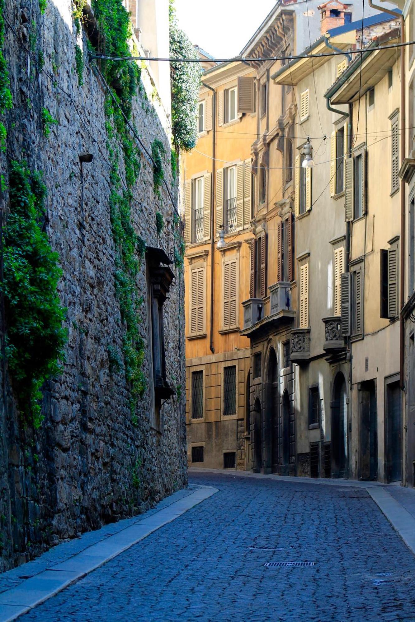 Livinn Bergamo The Wall Exterior foto