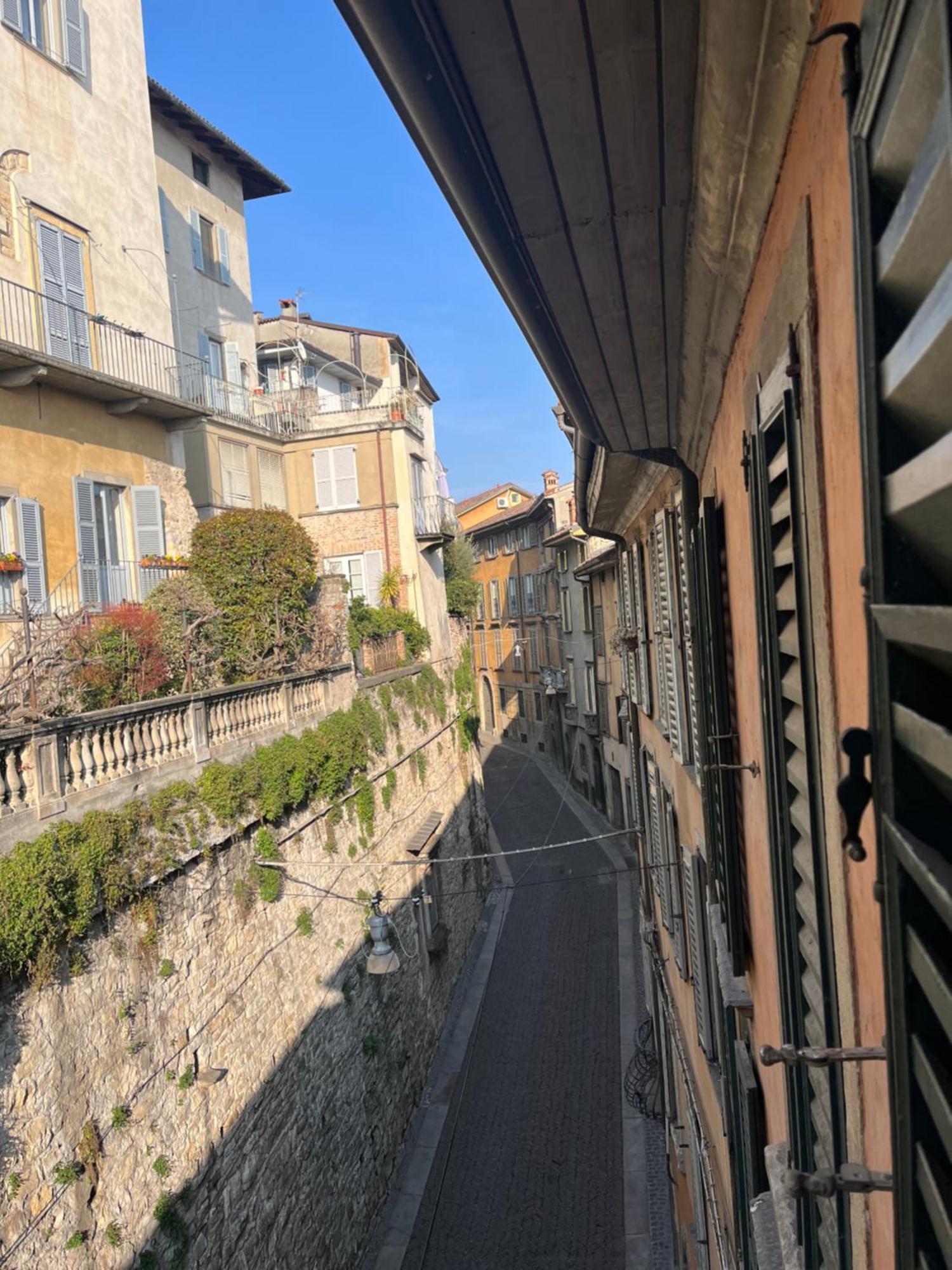 Livinn Bergamo The Wall Exterior foto